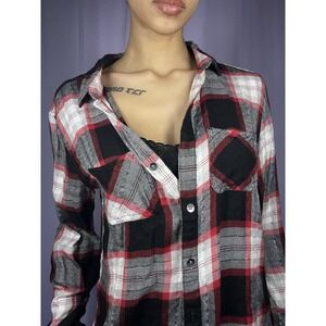 Rock & Republic Black Red White Glitter Plaid Long Sleeve Flannel Womens Size M